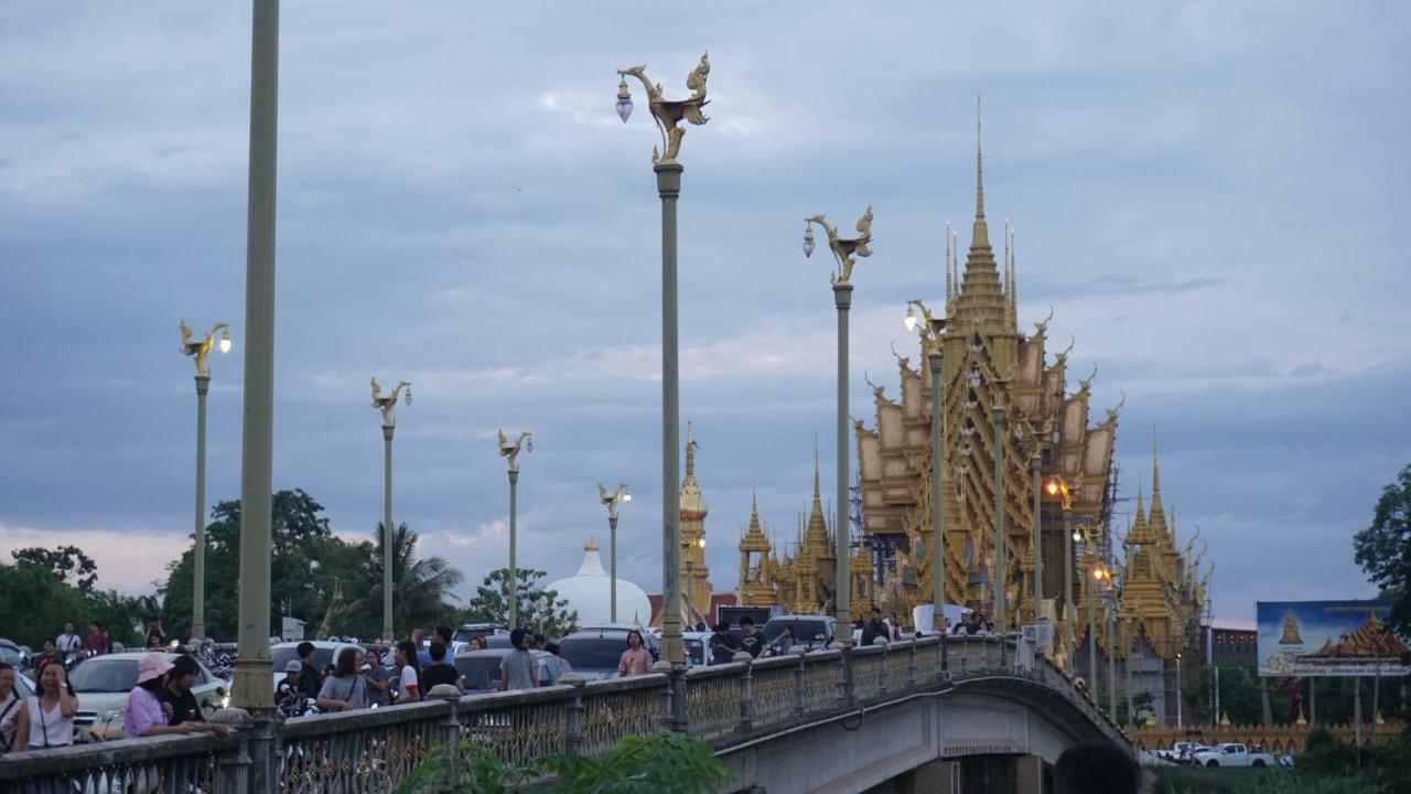 Little Jasmine By The River Phitsanulok Exterior foto