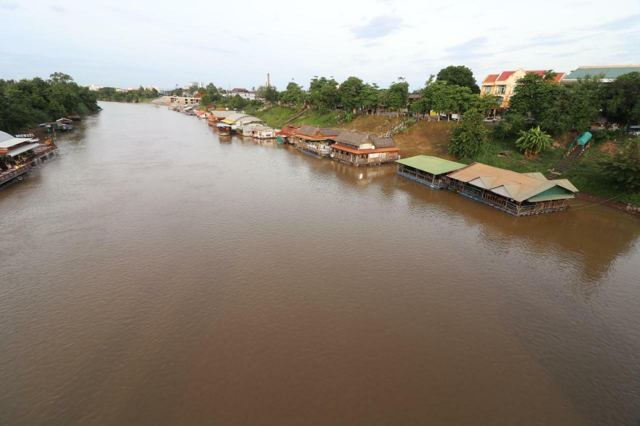 Little Jasmine By The River Phitsanulok Exterior foto